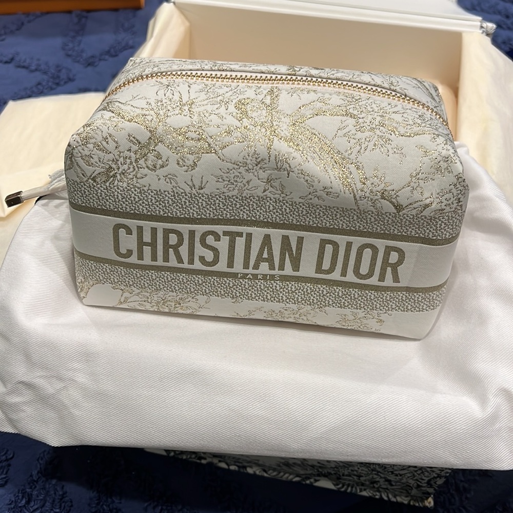 Christian Dior Diortravel Beauty Pouch